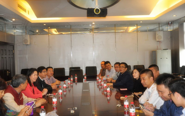 97103班校友重聚母校追寻成电记忆