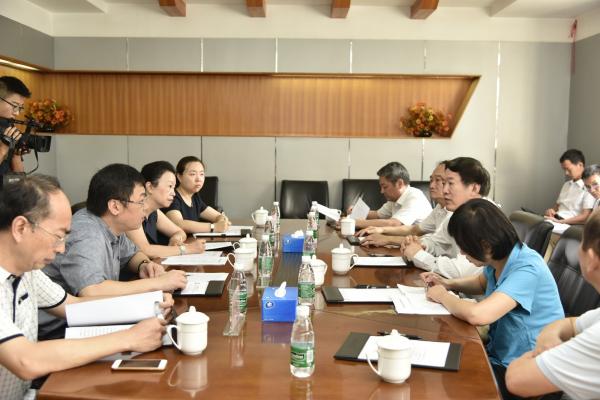 民盟中央专职副主席徐辉来校调研基层组织建设