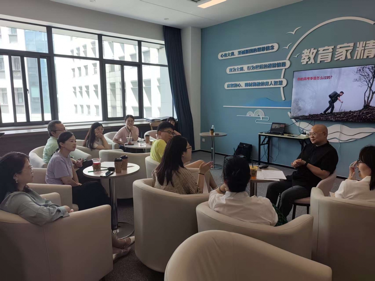 3c6db3777e2efe8b3b79b25ebc328524_7f4c8.j