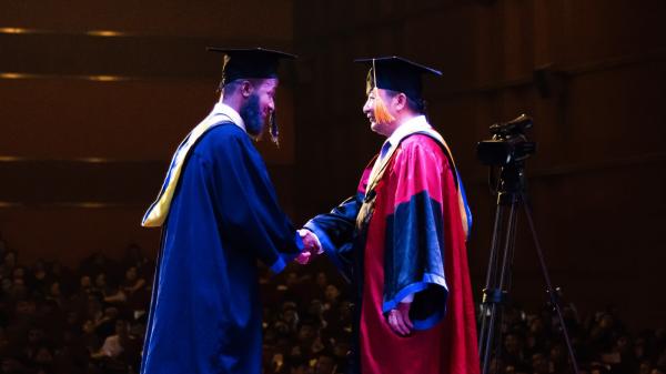 学校来华留学生工作开创新局面