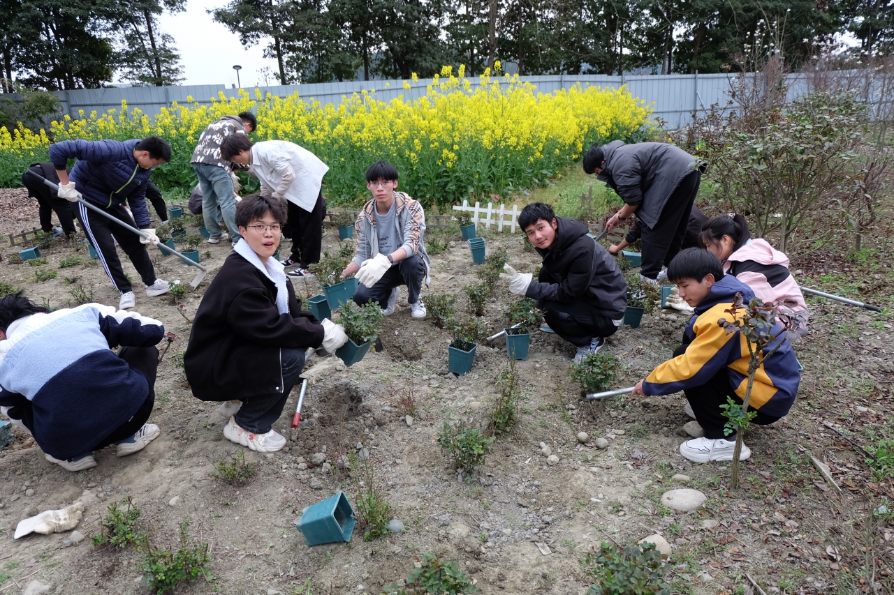 图10.jpg 3ddf620e0d615fb0a08e1e0c3caf54c0_837e5.j