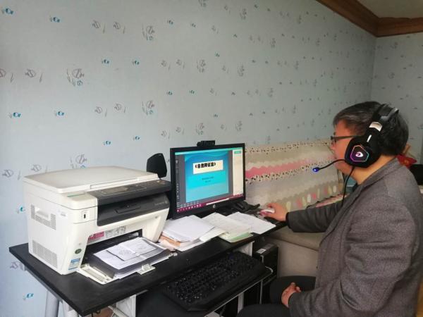 龙小平.jpg 龙小平.jpg