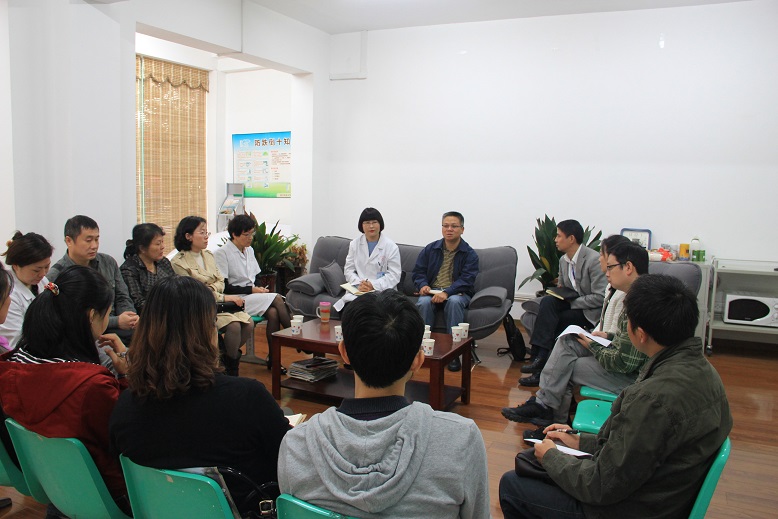 院士医疗保健服务工作座谈会召开