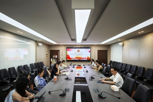 ​党的十八大以来深入贯彻中央八项规定精神的成效和经验