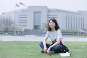 曹蔚：飒！这个敢想敢做的成电女孩