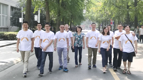 【甲子校庆】经管学院2002级校友重返母校共庆甲子生日