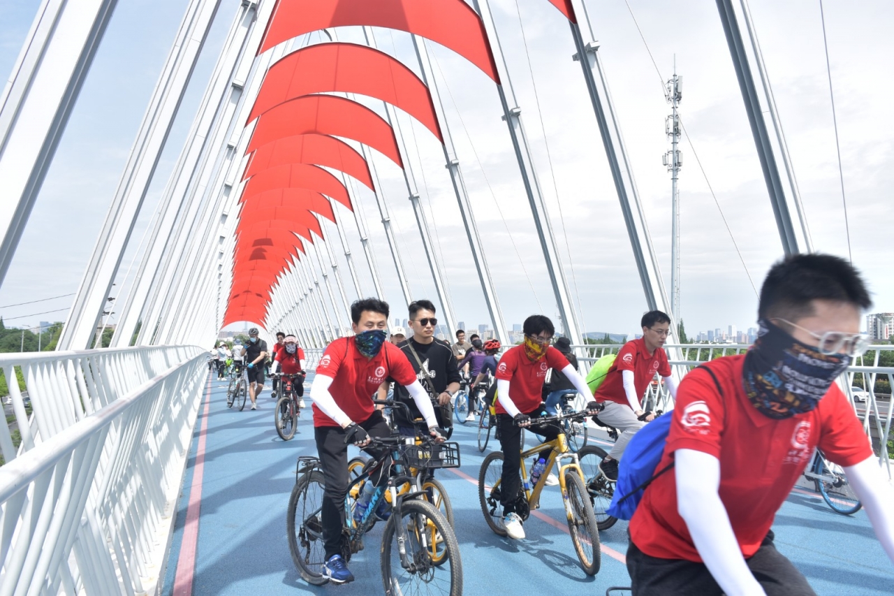 7 DSC_3508.JPG 7 DSC_3508.JPG