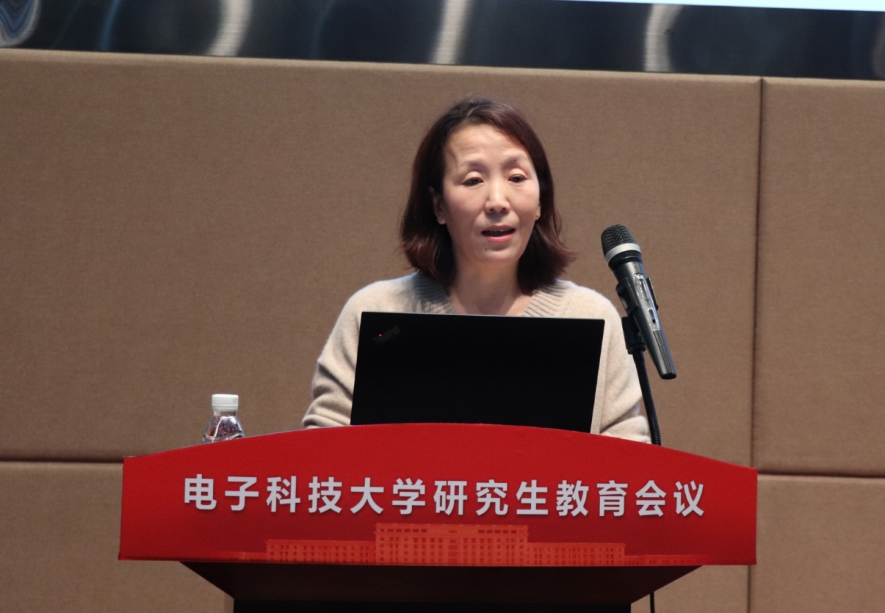 【研究生教育研讨】张玲召：创新科研体制，支撑高质量人才培养