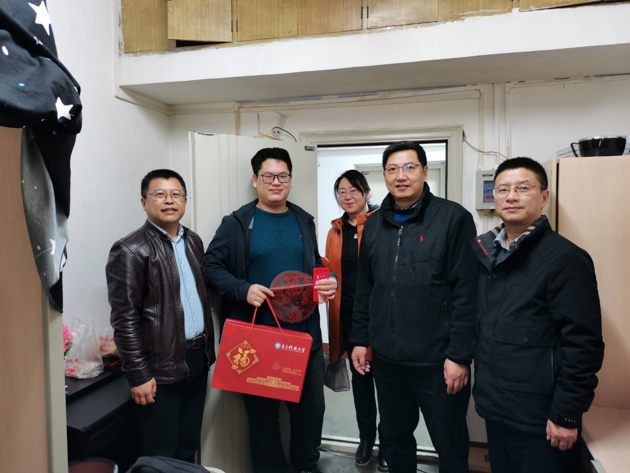 软件学院.jpg 42b28f0e55aed944cfa3af929d261a84.jpg