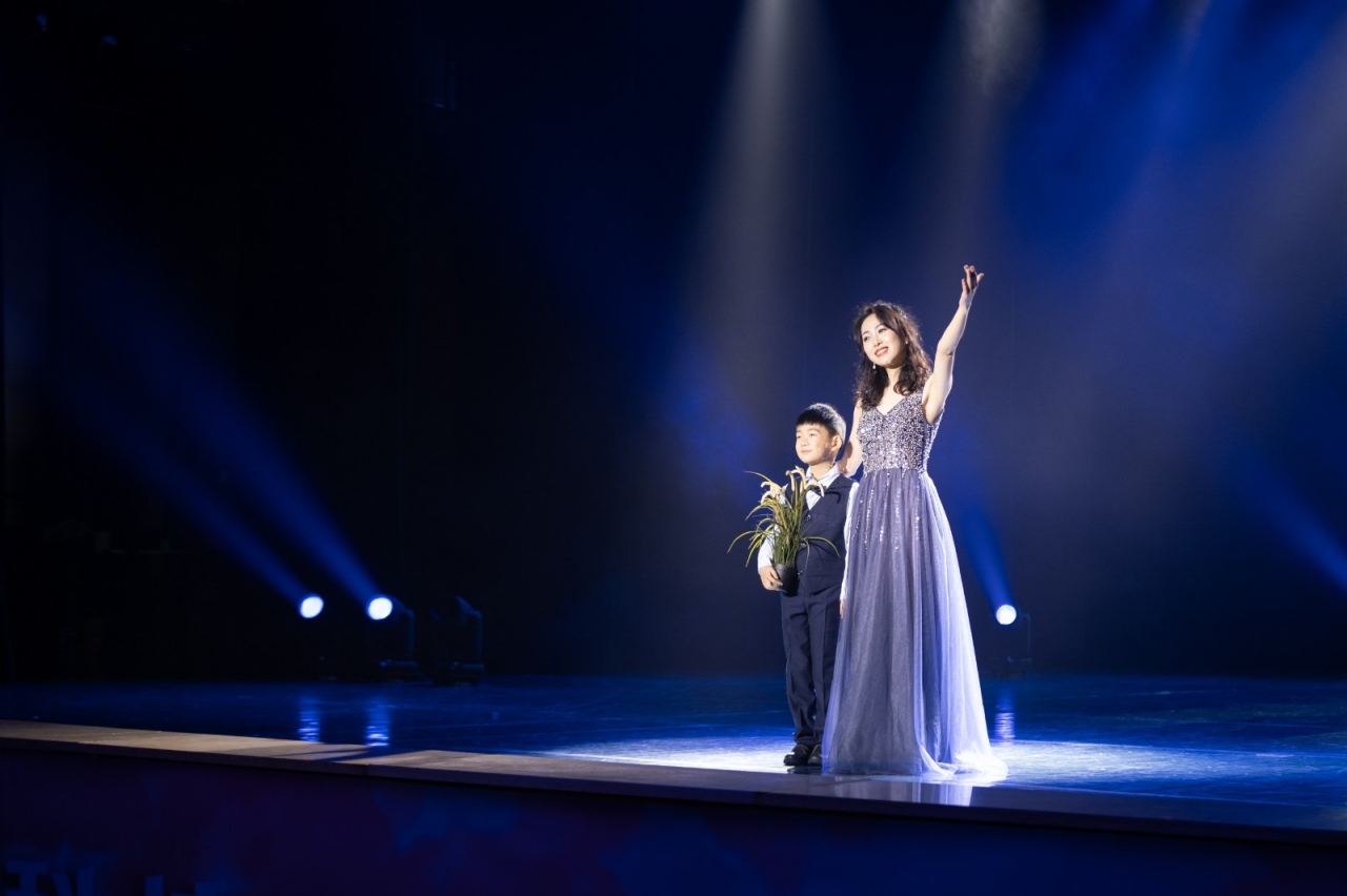 《草》.jpg 4445fbba2a7a5348fa26479146765fe8.jpg