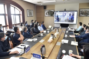 学校举行疫情防控应急处置演练