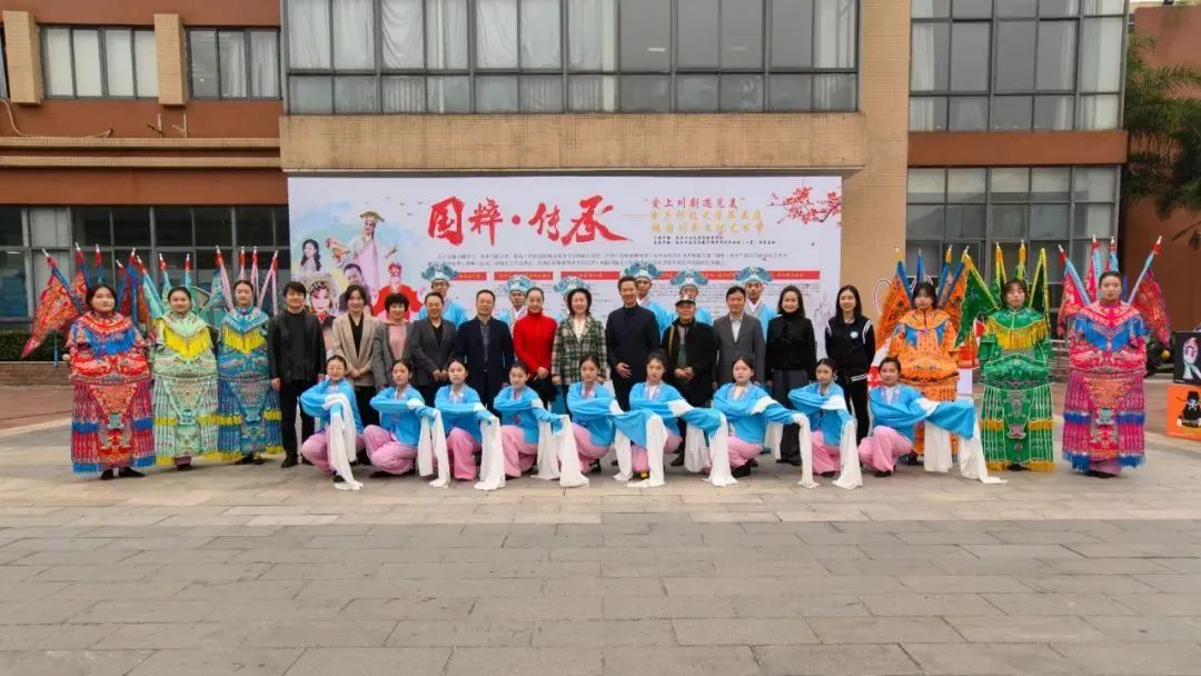 640 2.jpg 44f59efead8cd6de943bcc3f56e89701_ed231.j