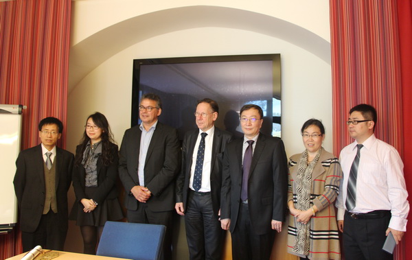 学校代表团访问欧洲合作院校