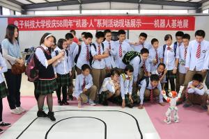 【校庆】成都实外学子来校“碰撞青春”