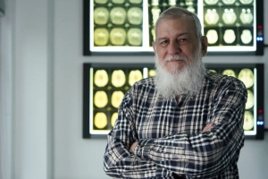 成都日报 | 古巴著名科学家、电子科大教授裴德乐：成都总是充满惊喜