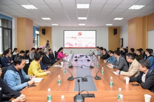 王亚非书记参加物理学院“四史”学习教育活动