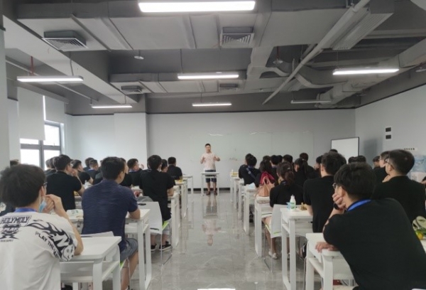 高研院入学教育7.jpg 高研院入学教育7.jpg