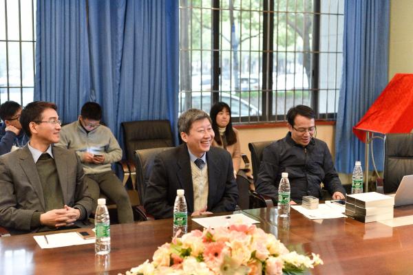 新加坡国立大学代表团来电工学院开展项目宣讲