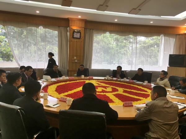 杨晓波副校长率队赴五粮液集团洽谈科研合作