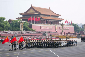 成电师生热议纪念中国人民抗日战争暨世界反法西斯战争胜利80周年大会