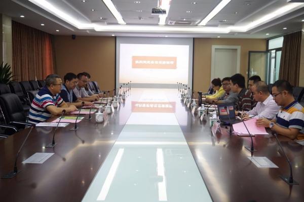 重庆高新区开发投资集团与成都研究院洽谈合作