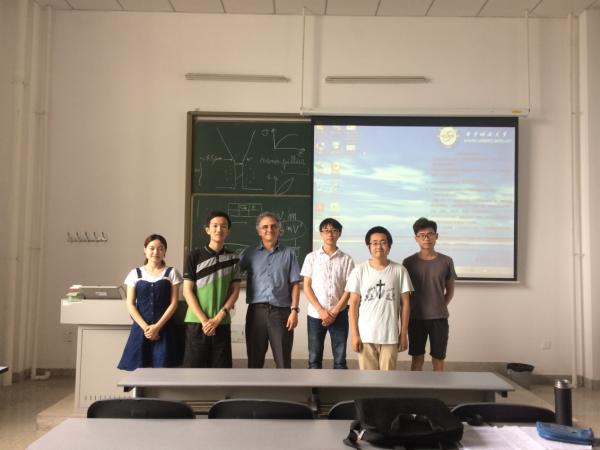 基础院“研究生人文教育与学术交流月”高水平学术课程结课