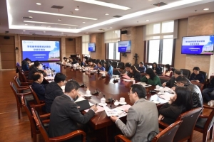 学校召开教师培育培训项目总结交流会