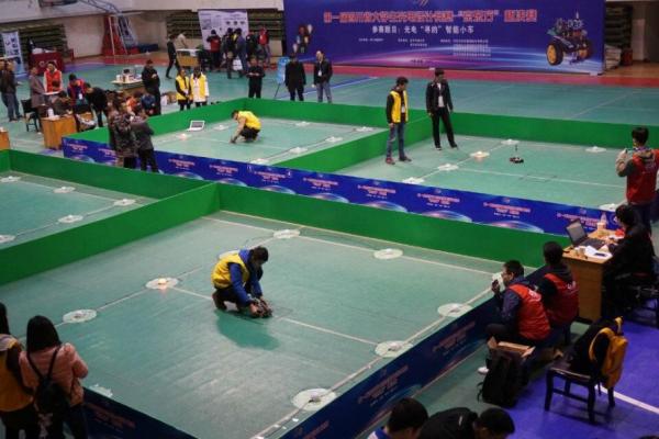 首届四川省光电设计竞赛“京东方杯”实物决赛结束