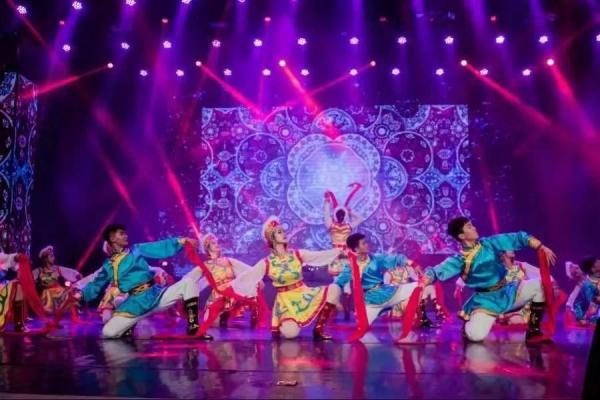 鸿雁2.jpg 503cc51d2aef4eea22bd951a832aa6ed.jpg