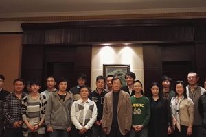 校领导勉励成电创客成为时代弄潮儿