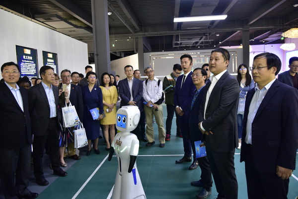 香港0002.JPG 518bd3b0ff916d6bbeecfc009df4b9d5.jpg