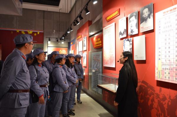 DSC_0049.JPG DSC_0049.JPG