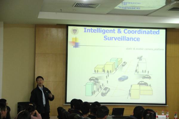 华盛顿大学IEEE Fellow黄正能教授做客名师讲堂