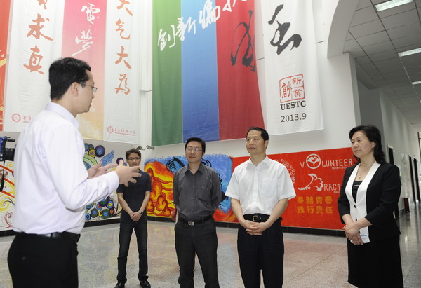 四川省科技厅副厅长周孟林来校调研