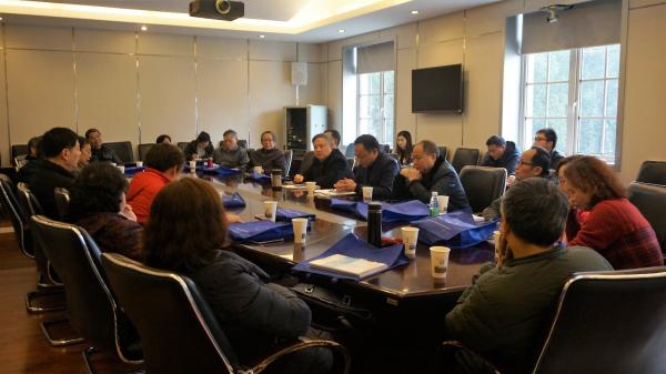 学校召开学位与研究生教育督导工作会