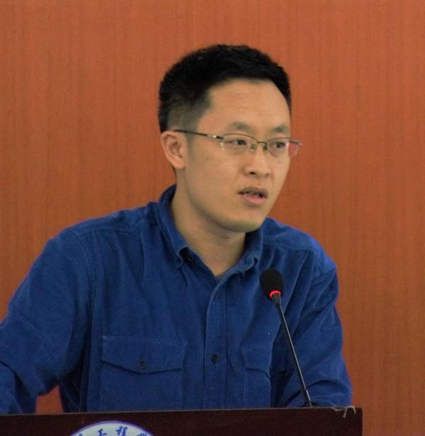 王文钦、张崇富做客第十一期“海外访学讲堂”