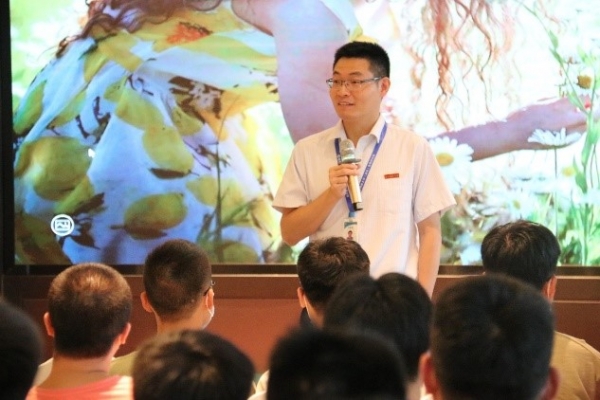 高研院入学教育5.jpg 高研院入学教育5.jpg