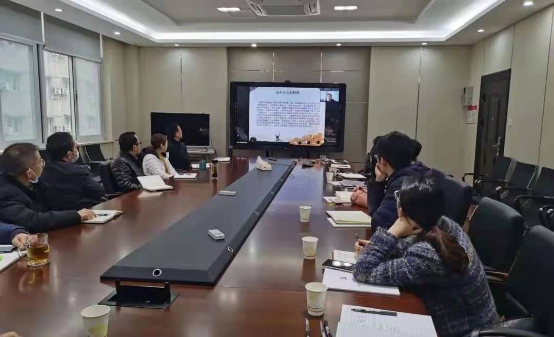 18.jpg 53f5b50ab90feefa5e8a0775b829320f.jpg