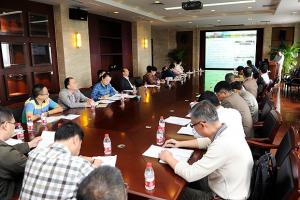 学校召开“三严三实”专题教育工作交流推进会