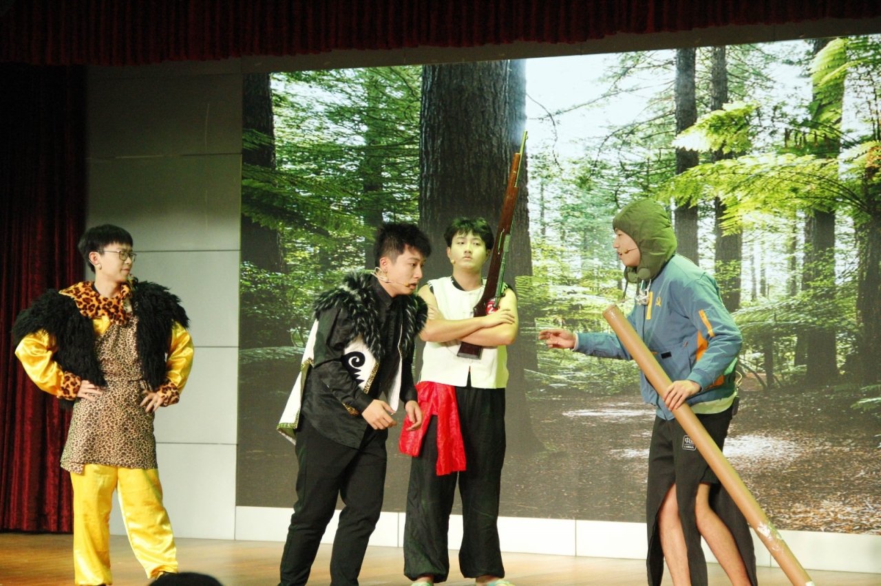 小戏2 特写2.jpg 小戏2 特写2.jpg