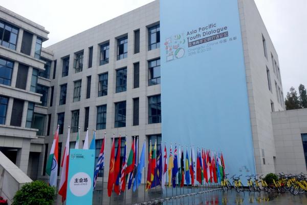 DSC07583_缩小大小.JPG 565ebed3f8803bcf22e1823ff8456bff.jpg