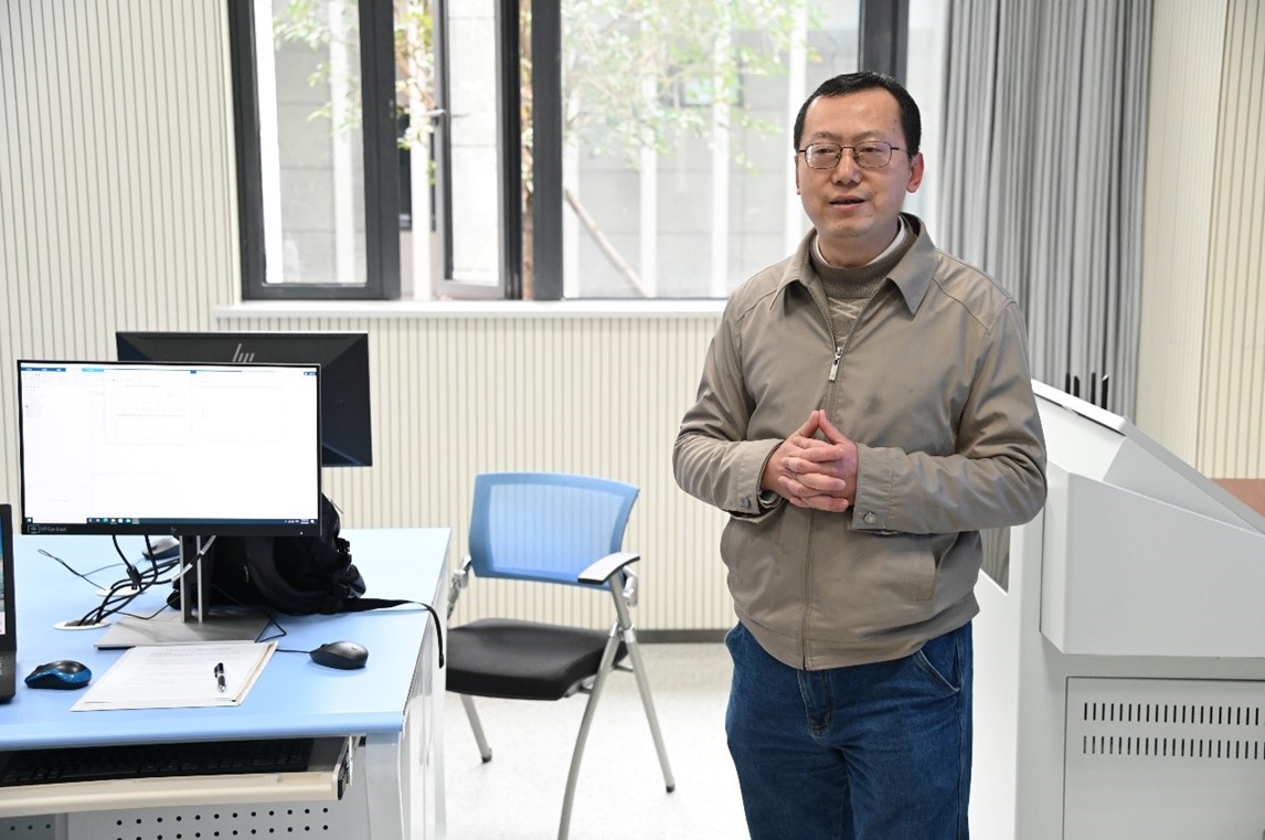 56eb9269da26f8c357bbca3eb372728e_a3919.j