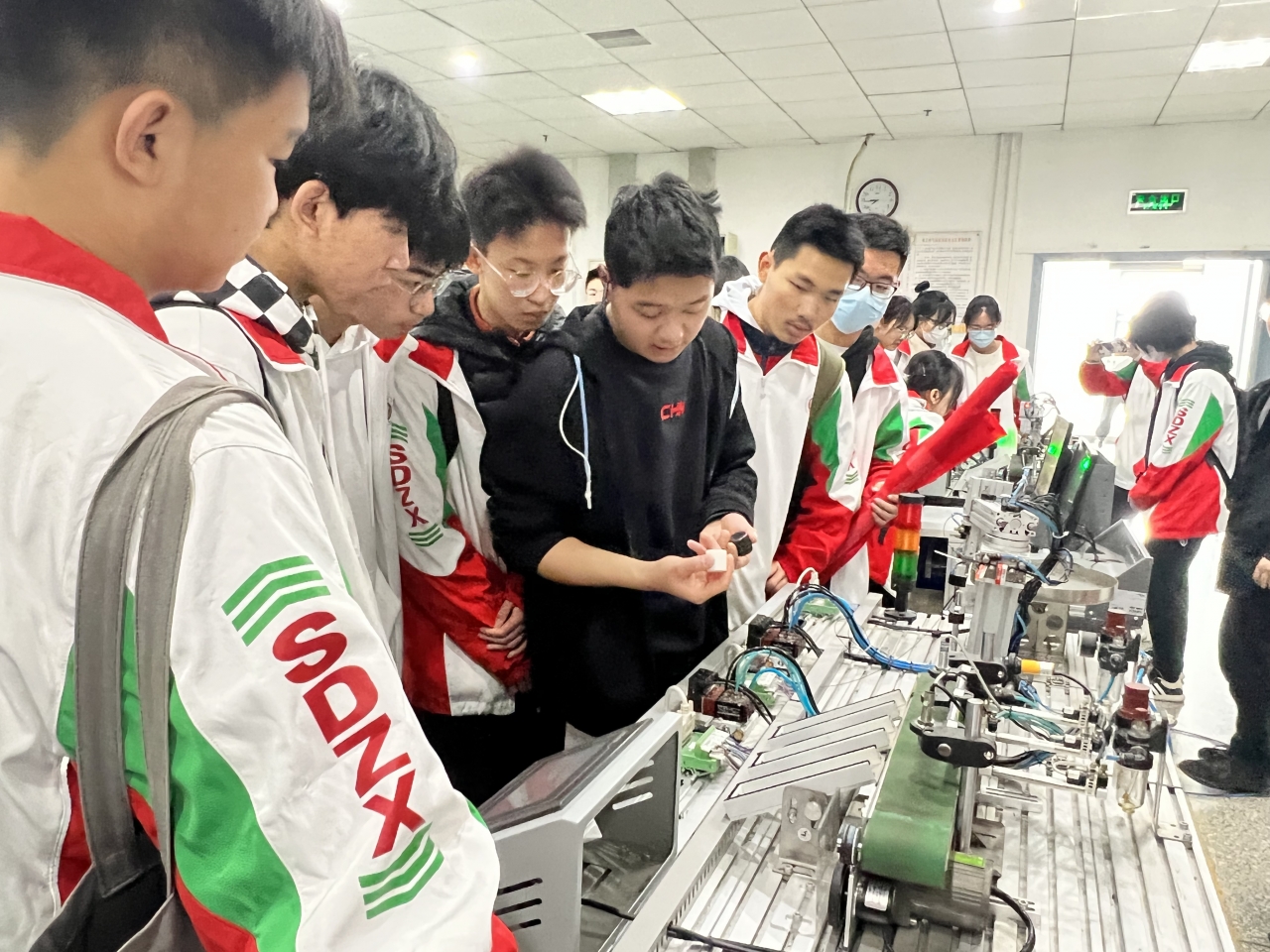 机电6.jpg 5718e2f0b3d0cf1b8e07768edf8e8d07_ea9c7.j