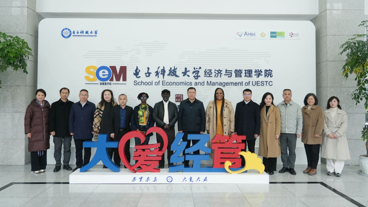 B469342B05A746BBA925975FAD2_40B84547_4F1