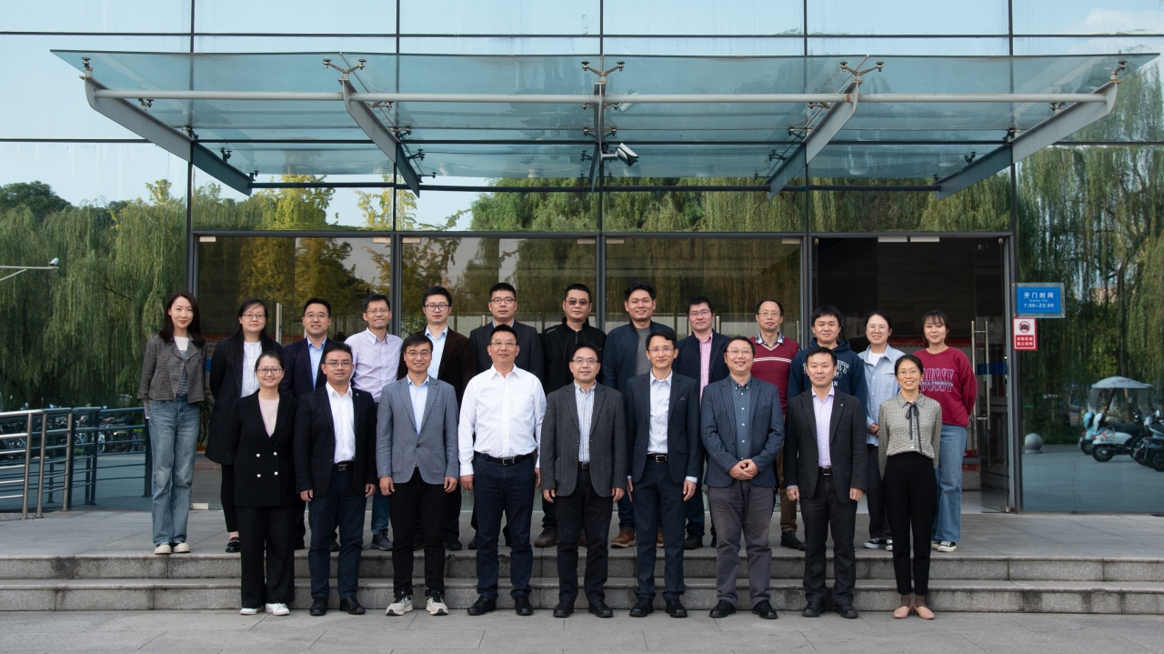 02-电子科学与工程学院党委教工电磁辐射控制材料工程中心党支部.jpg 02-电子科学与工程学院党委教工电磁辐射控制材料工程中心党支部.jpg