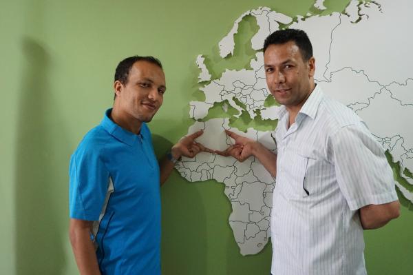 展力&洋洋:我爱阿尔及利亚 (1).JPG 展力&洋洋:我爱阿尔及利亚 (1).JPG