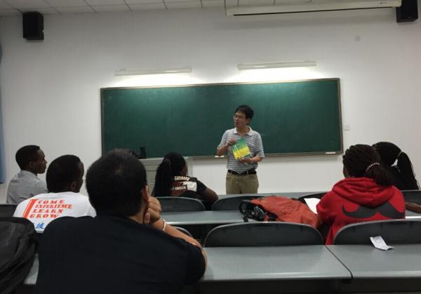 老师.jpg 老师.jpg