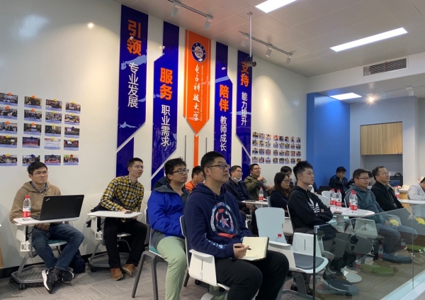 现场.jpg 现场.jpg