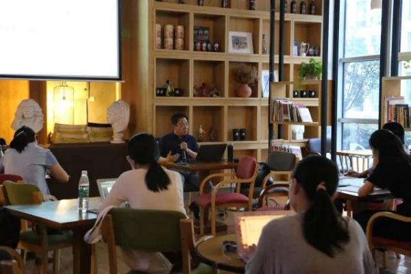 杨煦生教授做客木铎论坛谈国学、汉学与中国古典学