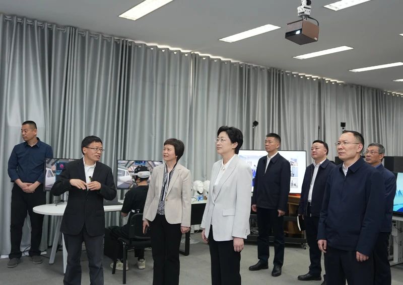 施小琳在电子科技大学等高校调研对接工作：促进教育科技人才与产业联动融通，携手更好服务国家战略推动四川高质量发展